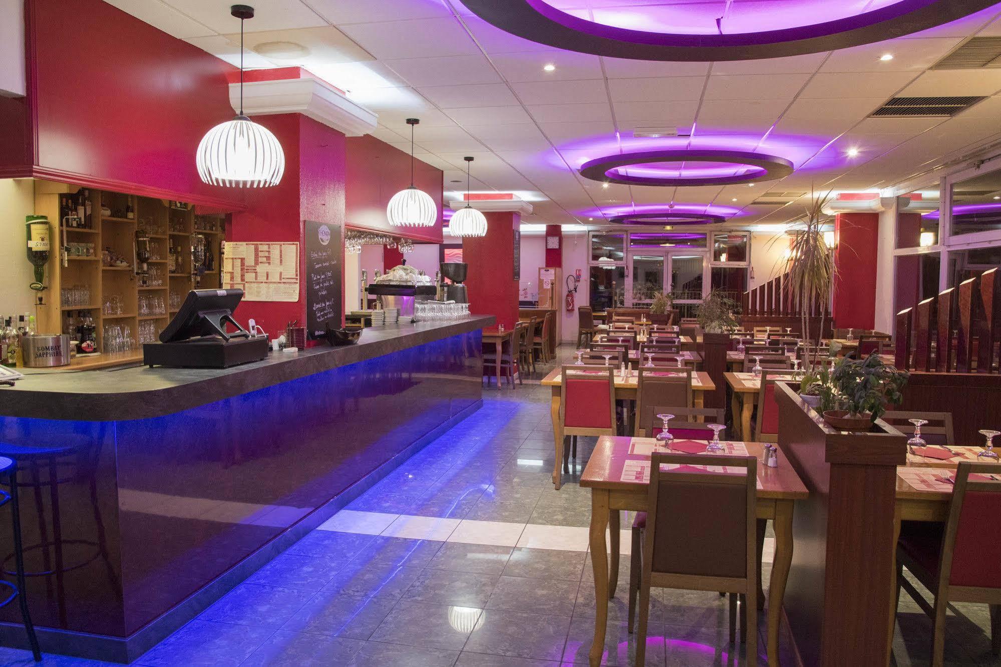 Hotel Restaurant Kyriad Direct Dijon Nord - Zenith - Toison D'Or Eksteriør billede