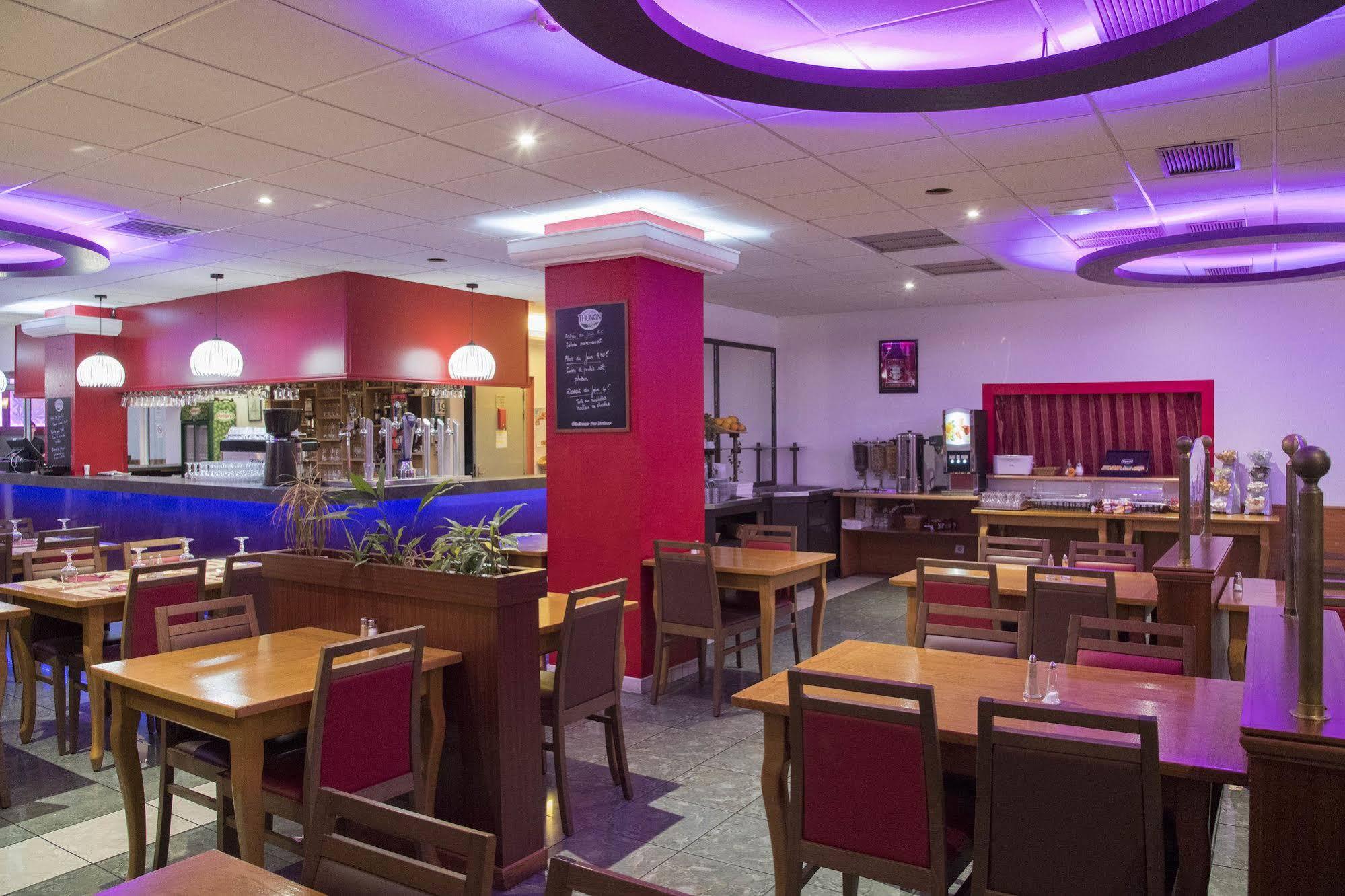 Hotel Restaurant Kyriad Direct Dijon Nord - Zenith - Toison D'Or Eksteriør billede