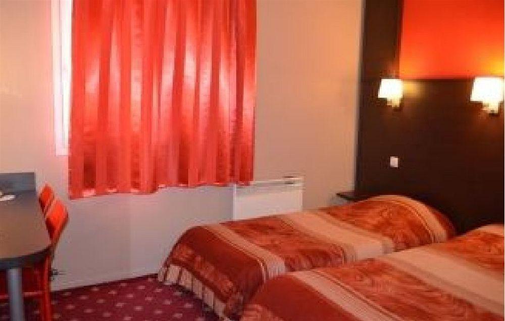 Hotel Restaurant Kyriad Direct Dijon Nord - Zenith - Toison D'Or Eksteriør billede