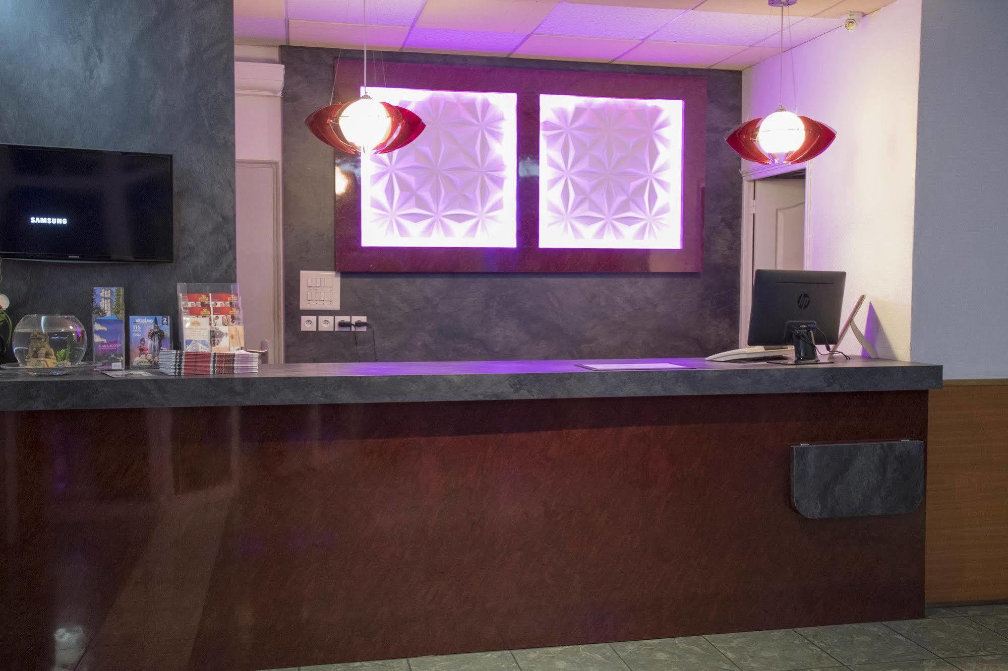 Hotel Restaurant Kyriad Direct Dijon Nord - Zenith - Toison D'Or Eksteriør billede