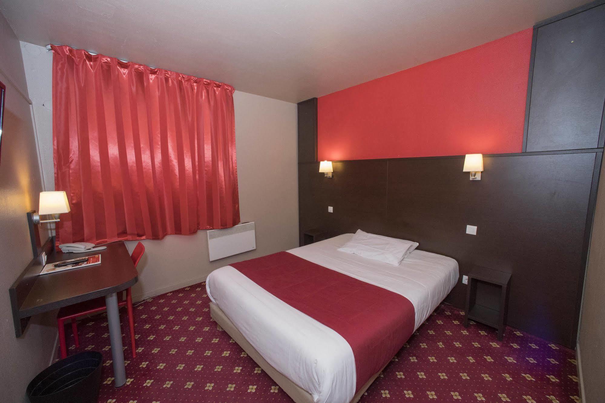 Hotel Restaurant Kyriad Direct Dijon Nord - Zenith - Toison D'Or Eksteriør billede