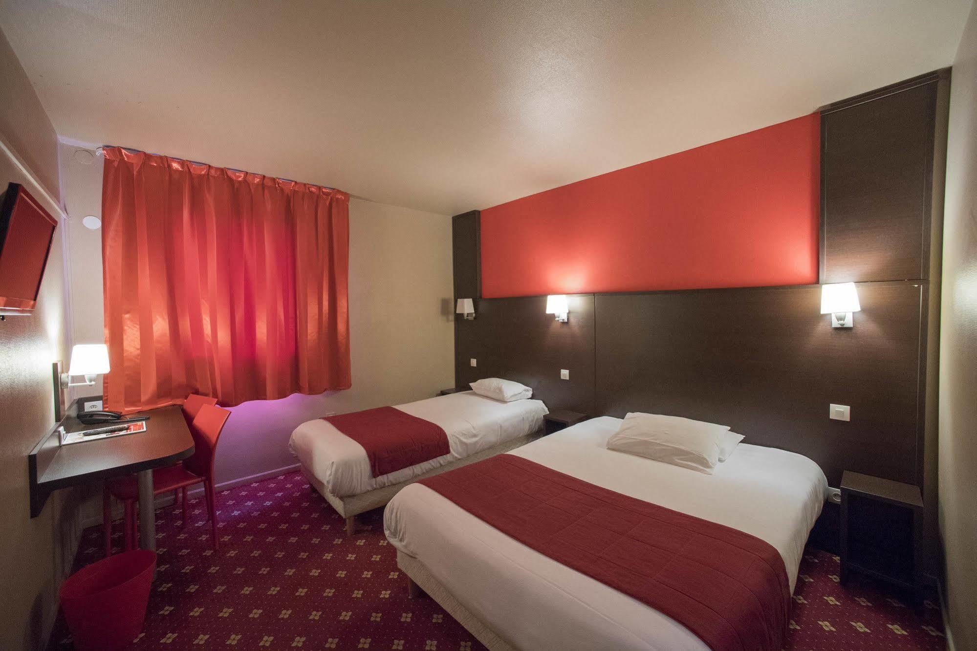 Hotel Restaurant Kyriad Direct Dijon Nord - Zenith - Toison D'Or Eksteriør billede