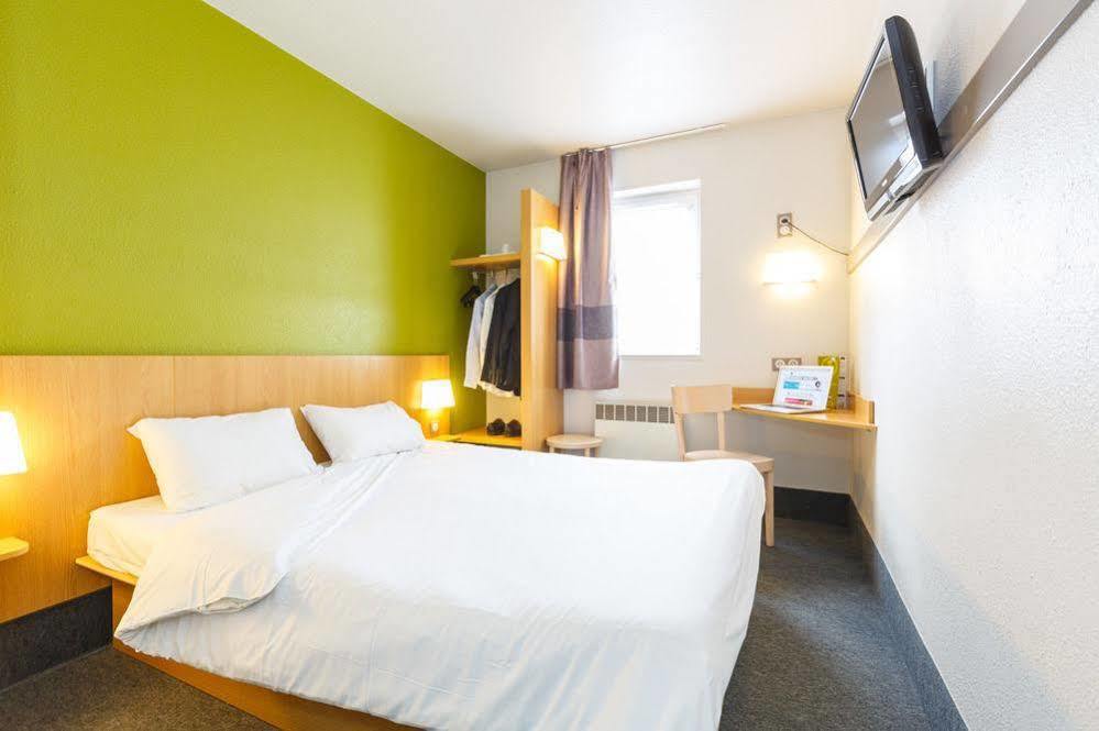 Hotel Restaurant Kyriad Direct Dijon Nord - Zenith - Toison D'Or Eksteriør billede